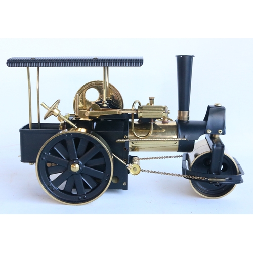 10 - Boxed Wilesco D366 'Old Smokey' black and natural brass live steam traction engine steam roller mode... 