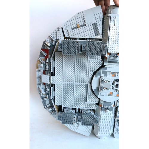 454 - Lego 75192 Ultimate Collector Series Millennium Falcon with box, inner parts boxes, tray and instruc... 