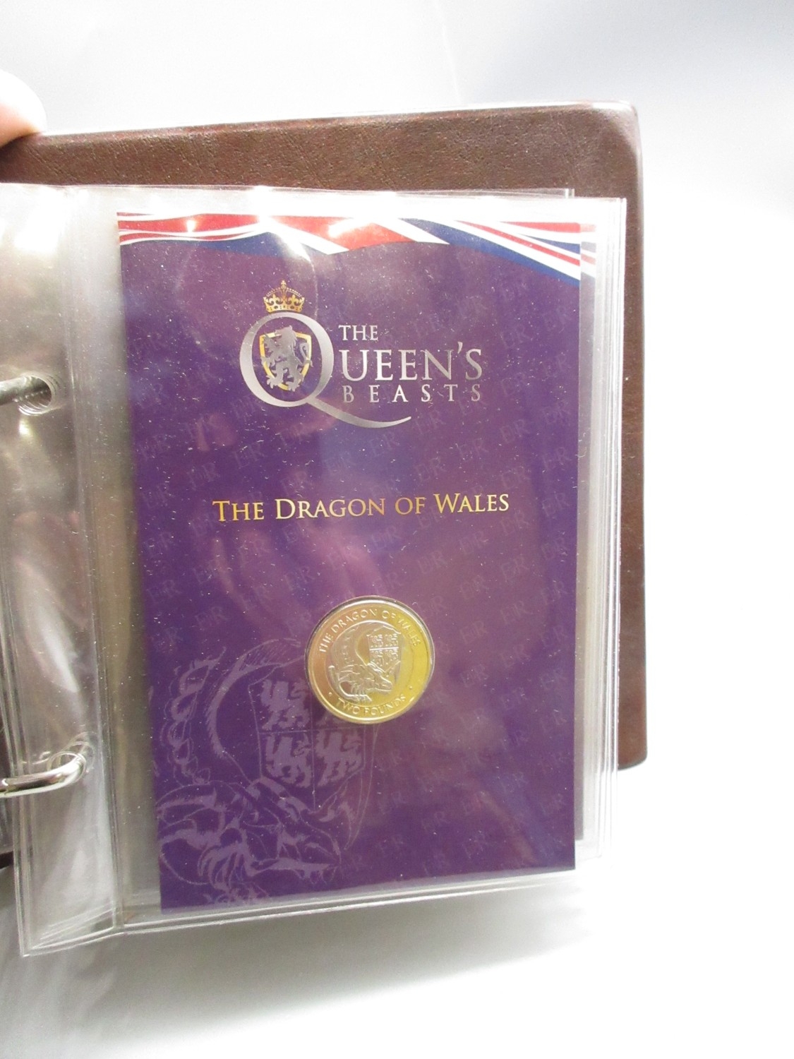 Pobjoy Mint Collectors Album cont. 10 The Queens Beasts Pobjoy Mint £2 ...
