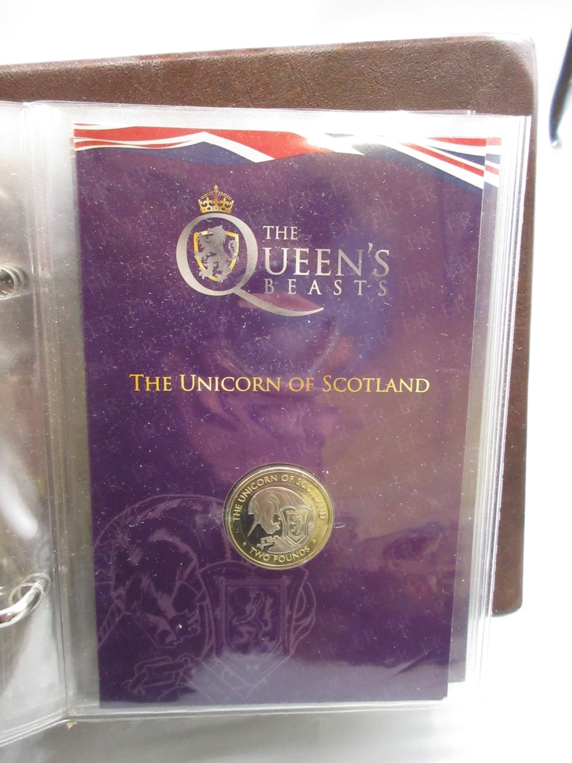 Pobjoy Mint Collectors Album cont. 10 The Queens Beasts Pobjoy Mint £2 ...