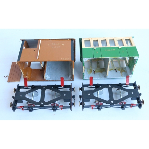 11 - Boxed Mamod RS1 live steam locomotive model in good previously used condition (please note some pain... 