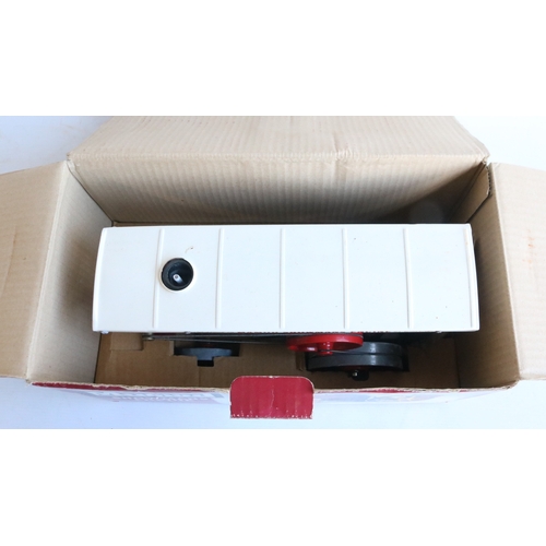 9 - Boxed Mamod live steam Showmans Engine with blue boiler, model in generally good overall previously ... 