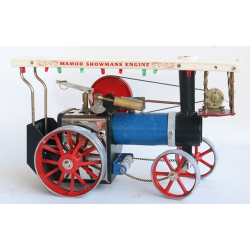 9 - Boxed Mamod live steam Showmans Engine with blue boiler, model in generally good overall previously ... 