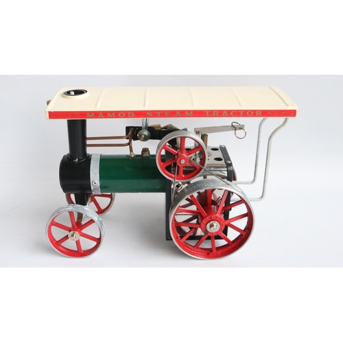 4 - Boxed Mamod TE1a Steam Tractor model in fair condition, please note some corrosion to bare metal sur... 