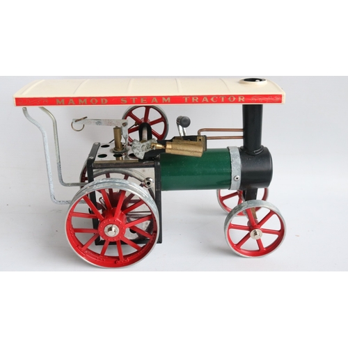 4 - Boxed Mamod TE1a Steam Tractor model in fair condition, please note some corrosion to bare metal sur... 