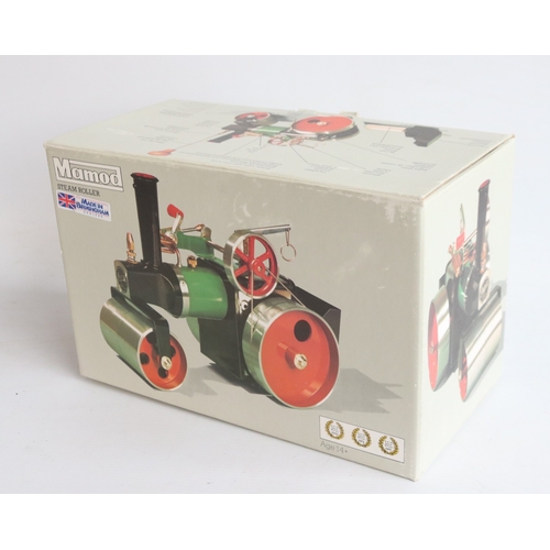 5 - Boxed Mamod SR1a Steam Roller model in excellent previously used condition, box good with card inser... 