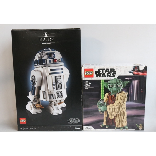 Two large Lego Star Wars characters to include 75308 R2-D2 and 75255 ...