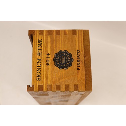 1092 - Firriato 2014 Signum Etna Doc Riserva in original wood case, with original packaging and papers stil... 