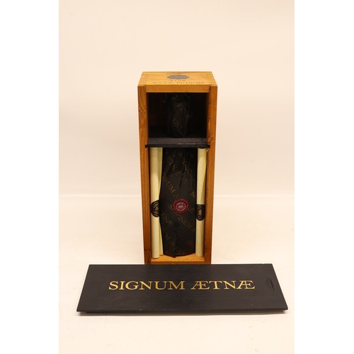 1092 - Firriato 2014 Signum Etna Doc Riserva in original wood case, with original packaging and papers stil... 