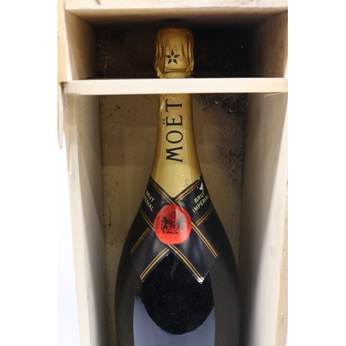 1091 - Moët & Chandon Brut Impérial Champagne; Methuselah-sized 6,000ml btl, 12%vol, with stamped wood pres... 