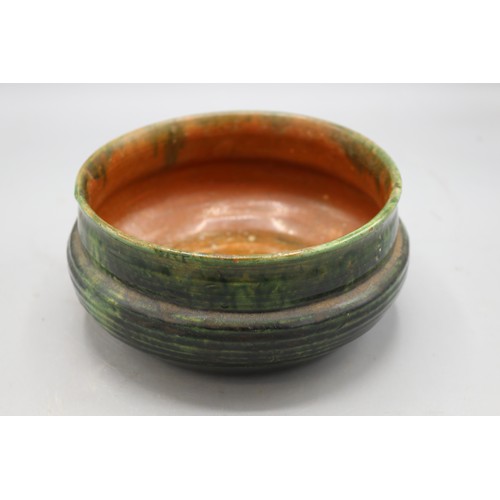 1073 - Edwin Beer Fishley (1832-1912), Fremington, green and salt glazed bowl, incised marks to the base, W... 