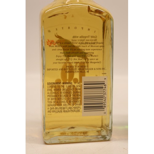 1095 - T.Q. Hot, Gold Tequila with Mexican Spice & Citrus, 375ml, 35%vol, now discontinued; with Kummel's B... 