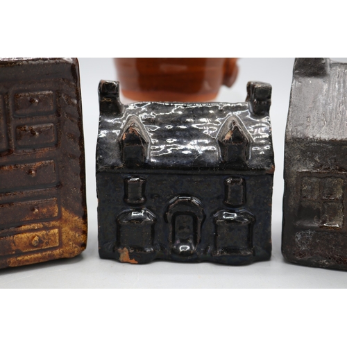1079 - David Cleverly mouse ware miniature teapot with mouse embedded into the lid; slipware money box in t... 