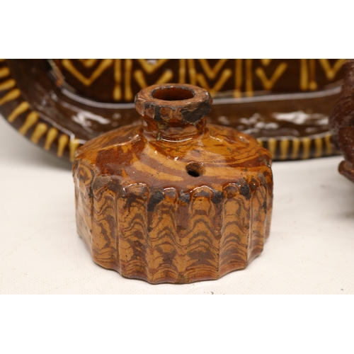 1080 - Cumnock Pottery bowl with piecrust rim and applied twig handles incised inscription 'There's gowd in... 