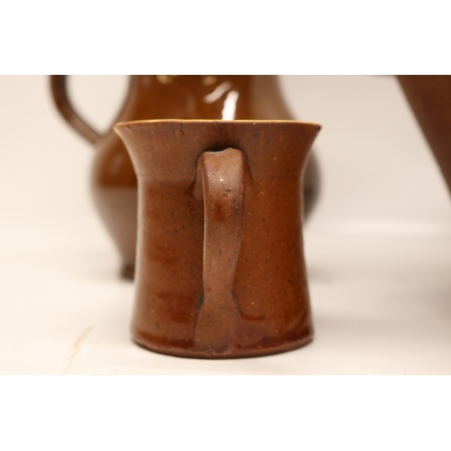 1081 - Slipware in the manner of Isaac Button of Soil Hill, slipware pancheon, salt glazed inner, D31cm; sl... 