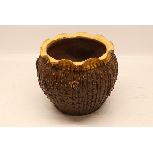 1008 - Barkware stoneware jardiniere, in the manner of Leeds Fire Clay, salt glazed handkerchief rim, H23cm... 