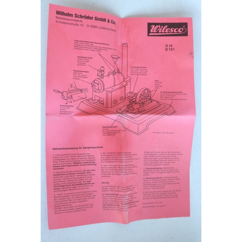 14 - Wilesco D10 stationary live steam engine with accessories and instructions (box fair/good with exten... 