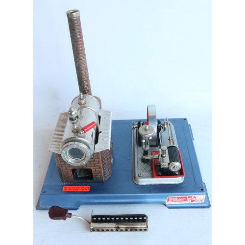 14 - Wilesco D10 stationary live steam engine with accessories and instructions (box fair/good with exten... 