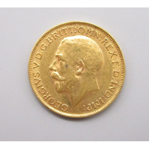 15 - George V (1910-1936) 1912 Sovereign
Bradley's Shipping £20.00 plus vat (UK Only)