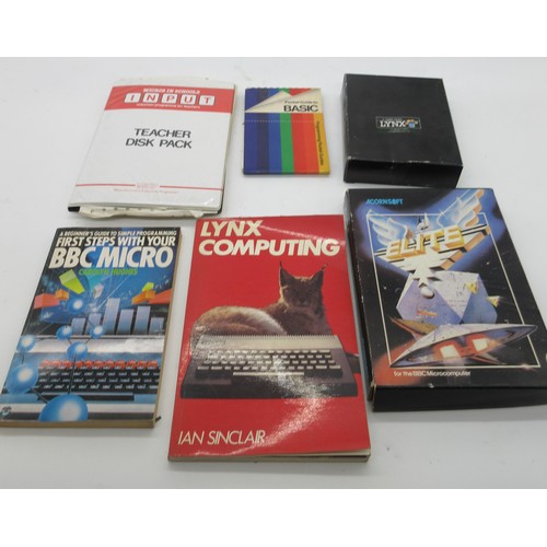 Two vintage computers incl. BBC Microcomputer Acorn BBC Micro Model B ...