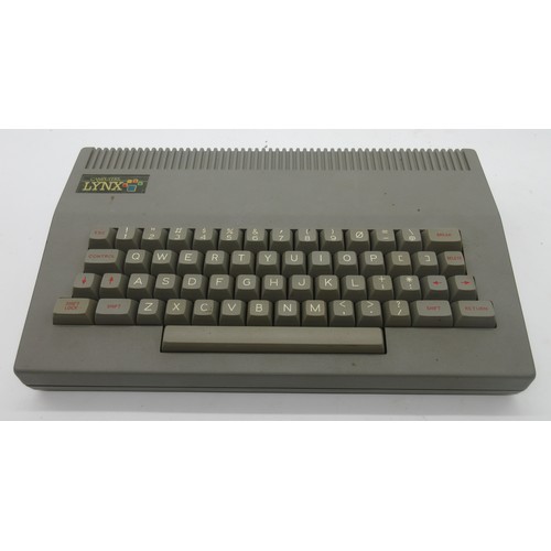 Two vintage computers incl. BBC Microcomputer Acorn BBC Micro Model B ...