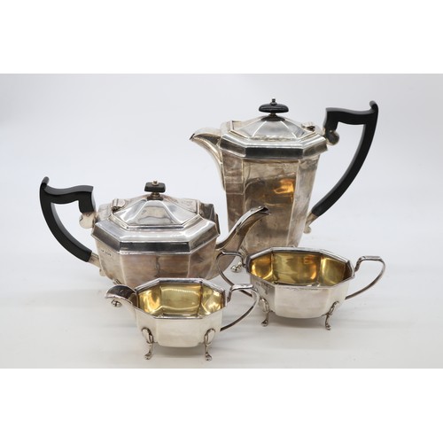George V Art Deco silver coffee pot and teapot, faceted body on claw feet, by Emile Viners (Viners Ltd), Birmingham, 1932 and George VI Art Deco sugar bowl and milk jug, ovoid faceted bodies on claw feet, Emile Viners (Viners Ltd), Birmingham, 1939, 53.8ozt gross approx
Bradley's Shipping £48.00 plus vat (UK Only)