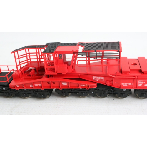19 - Marklin HO gauge 48295 DB German Railways Schwerlastwagen (Heavy Duty Car) highly detailed diecast r... 