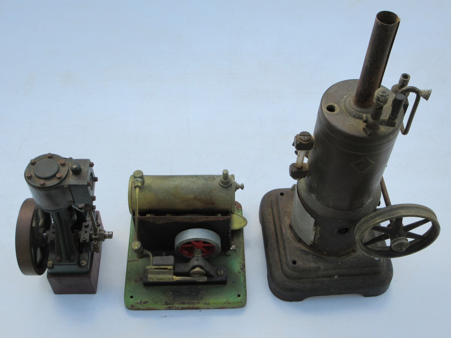 Three vintage stationary steam models, 1x by ESL model makers England ...