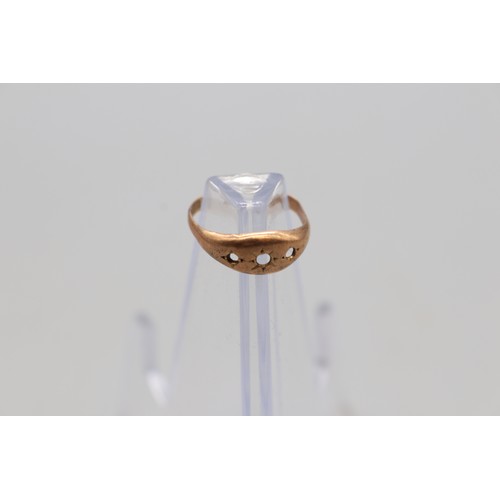 16 - Assortment of mixed 9ct gold items, all hallmarked unless stated: a 9ct yellow gold ring pavé-set wi... 