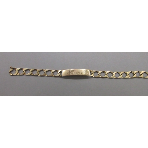 Hallmarked 9ct yellow gold shaved curb link ID bracelet with engraved name "Anne", Length 8", weight 18.29g
Bradley's Shipping £23.00 plus vat (UK Only)