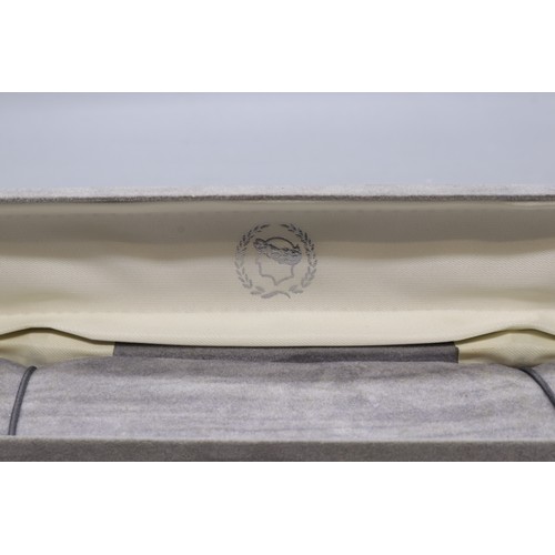 36 - Hallmarked 9ct yellow gold solid Figaro necklace with a bolt ring clasp, length 22