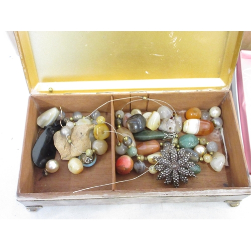 58 - Collection of assorted costume jewellery, predominantly necklaces

Bradley's shipping POA https://ww... 