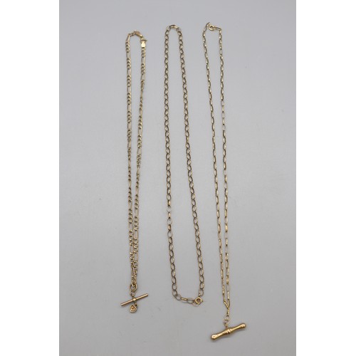 39 - Lot of three stamped 9ct yellow gold chain necklaces, comprising a stamped 9ct figaro T-bar necklet ... 