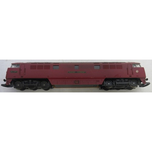 59 - Seven OO gauge Class 42 diesel locomotives by Lima and Mainline (1x unboxed), some in BR Maroon live... 