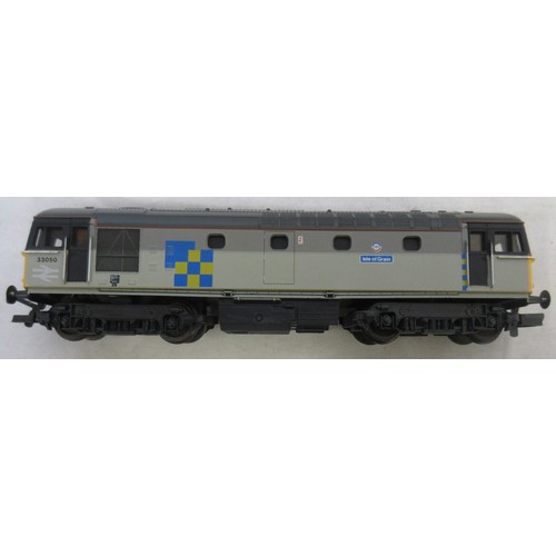57 - Seven OO gauge Class 33 diesel locomotives by Lima to incl. 'Captain Bill Smith RNR', 'The Burma Sta... 