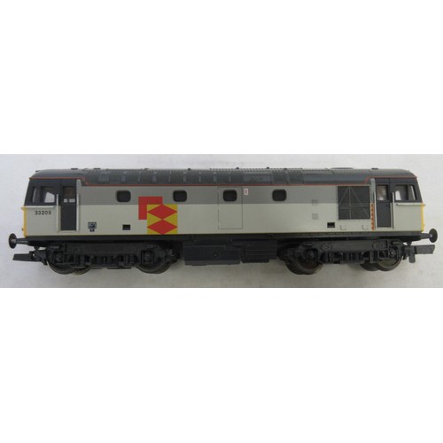 57 - Seven OO gauge Class 33 diesel locomotives by Lima to incl. 'Captain Bill Smith RNR', 'The Burma Sta... 