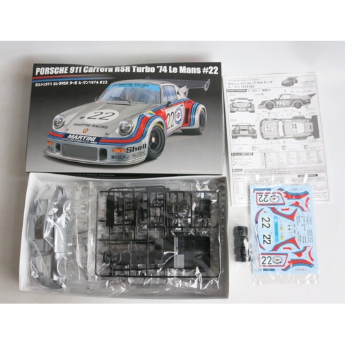 Collection of 1/24 scale plastic model car kits to include a Revell ...