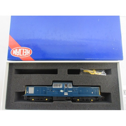 49 - Three OO gauge diesel electric locomotive models by Heljan to incl. 1x D8529 BR Blue (full yellow en... 