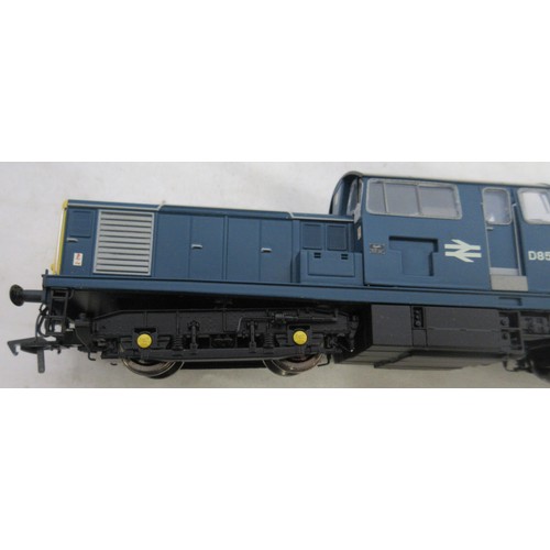 49 - Three OO gauge diesel electric locomotive models by Heljan to incl. 1x D8529 BR Blue (full yellow en... 
