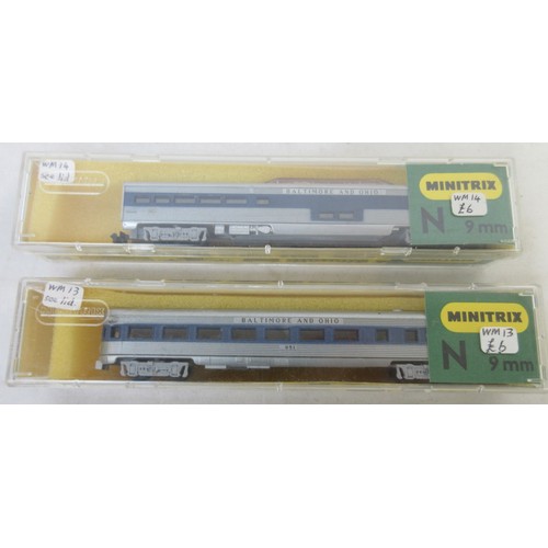 35 - Collection of N gauge Mintrix electric steam and diesel locomotives and starter set (appears complet... 