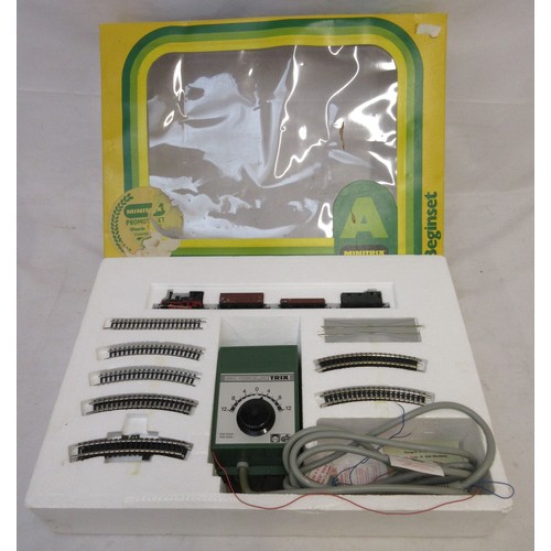 35 - Collection of N gauge Mintrix electric steam and diesel locomotives and starter set (appears complet... 
