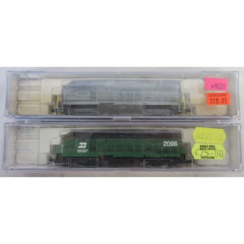 30 - Eight boxed American N gauge electric steam locomotive models from various makers incl. Rivarossi, C... 