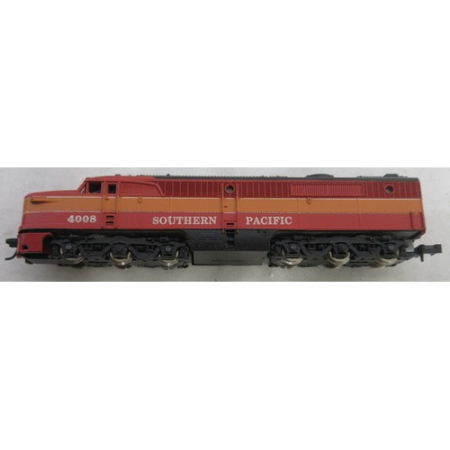 30 - Eight boxed American N gauge electric steam locomotive models from various makers incl. Rivarossi, C... 