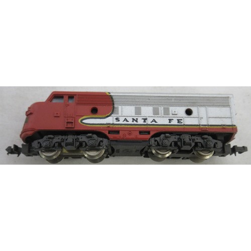 30 - Eight boxed American N gauge electric steam locomotive models from various makers incl. Rivarossi, C... 