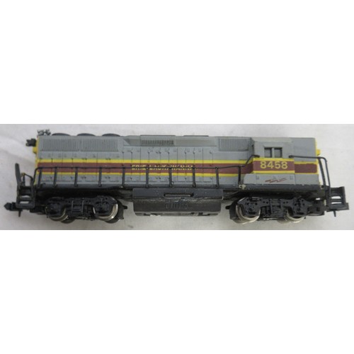 30 - Eight boxed American N gauge electric steam locomotive models from various makers incl. Rivarossi, C... 
