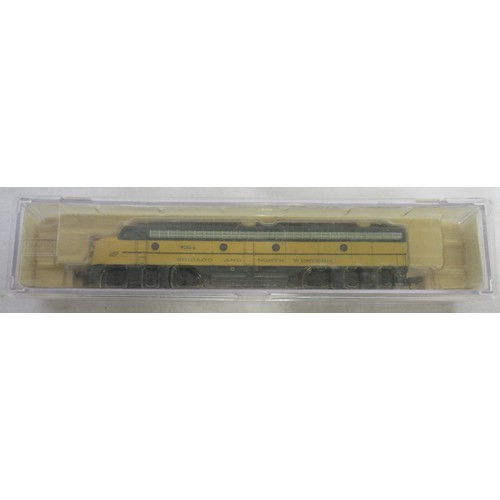 30 - Eight boxed American N gauge electric steam locomotive models from various makers incl. Rivarossi, C... 