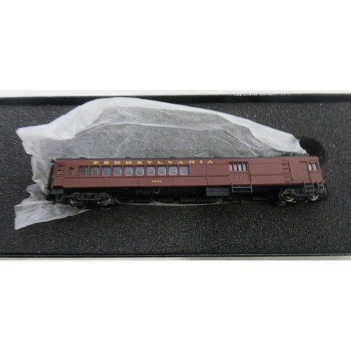 23 - Five boxed Bachmann Spectrum 