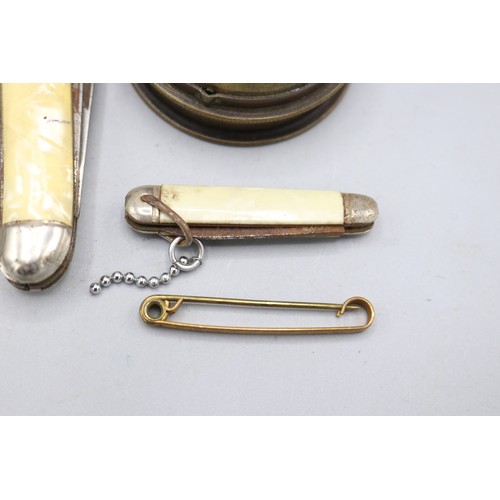 51 - Two 9ct gold signet rings, shanks stamped .375, gross weight 6.1g; brass military type compass with ... 