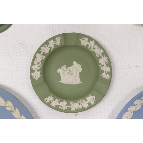 825 - Collection of Wedgwood Jasperware; three green vases, max H13cm; trinket box; Christmas plates from ... 