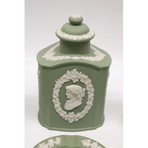 825 - Collection of Wedgwood Jasperware; three green vases, max H13cm; trinket box; Christmas plates from ... 